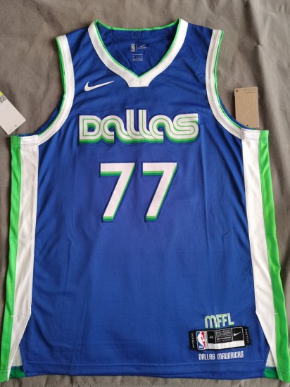 77 Doncic Mavericks 22-23 City jersey blue player version